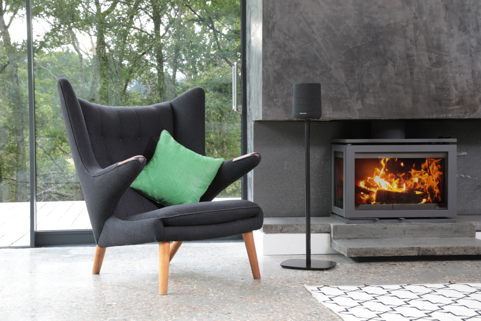 chair-fireplace-CTONE-FS-black-Gross